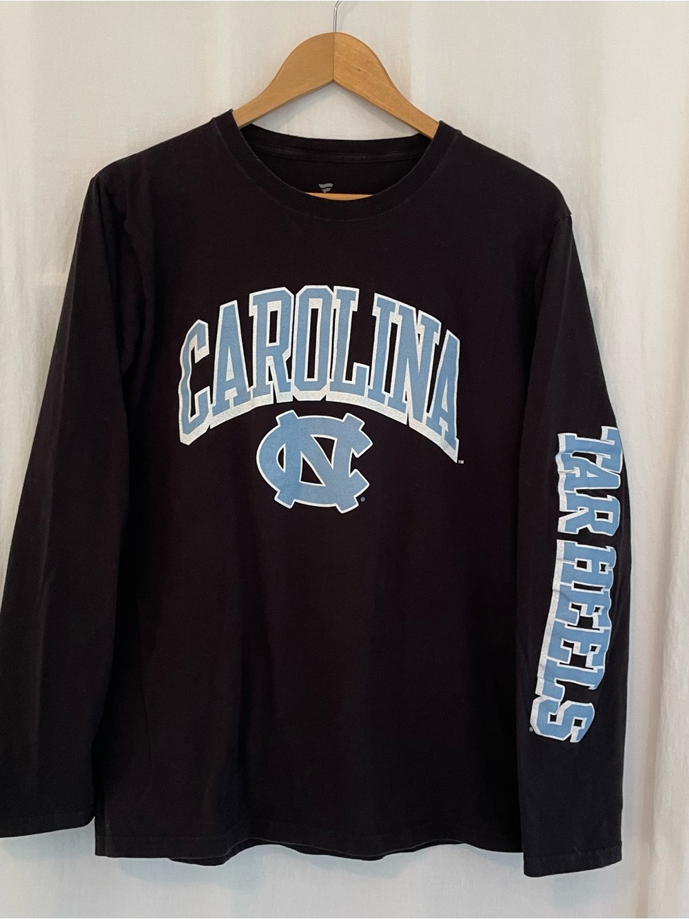 Fanatics Black Long-Sleeve Carolina Tar Heels Tee with Carolina Blue Graphics